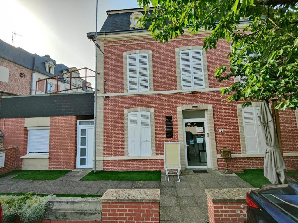 Appartement En Residence Жизор Экстерьер фото
